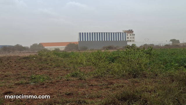 Terrain 11258 m² zone D2S pour villas R1 — Dar Bouazza
