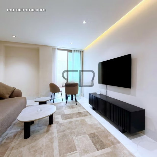 Studio 70m² à louer – Cour – Parking — 2