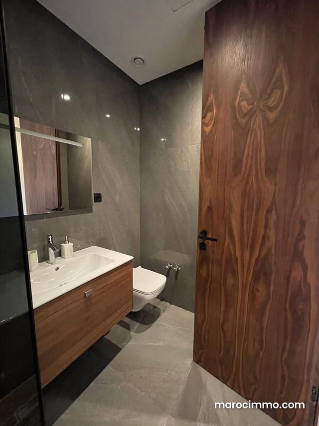 Cfc Anfa Park / Luxury 2 Bedrooms Furnished — 5