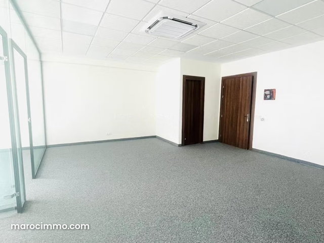 Office Space for Rent in Sidi Maarouf 71m² — 2