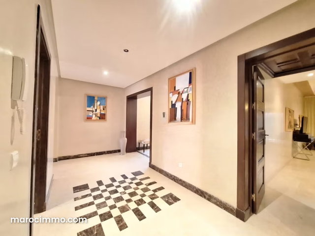 Appartement à louer à Agdal. Superficie 141 m². Meublé — 3