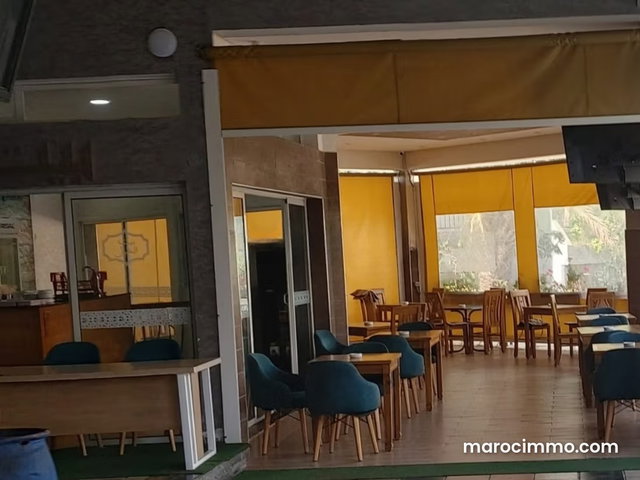 Local commercial a vendre AGDAL — 3