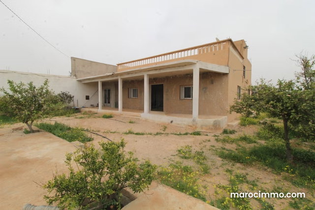 Propriété avec maison et terrain arboré — 5