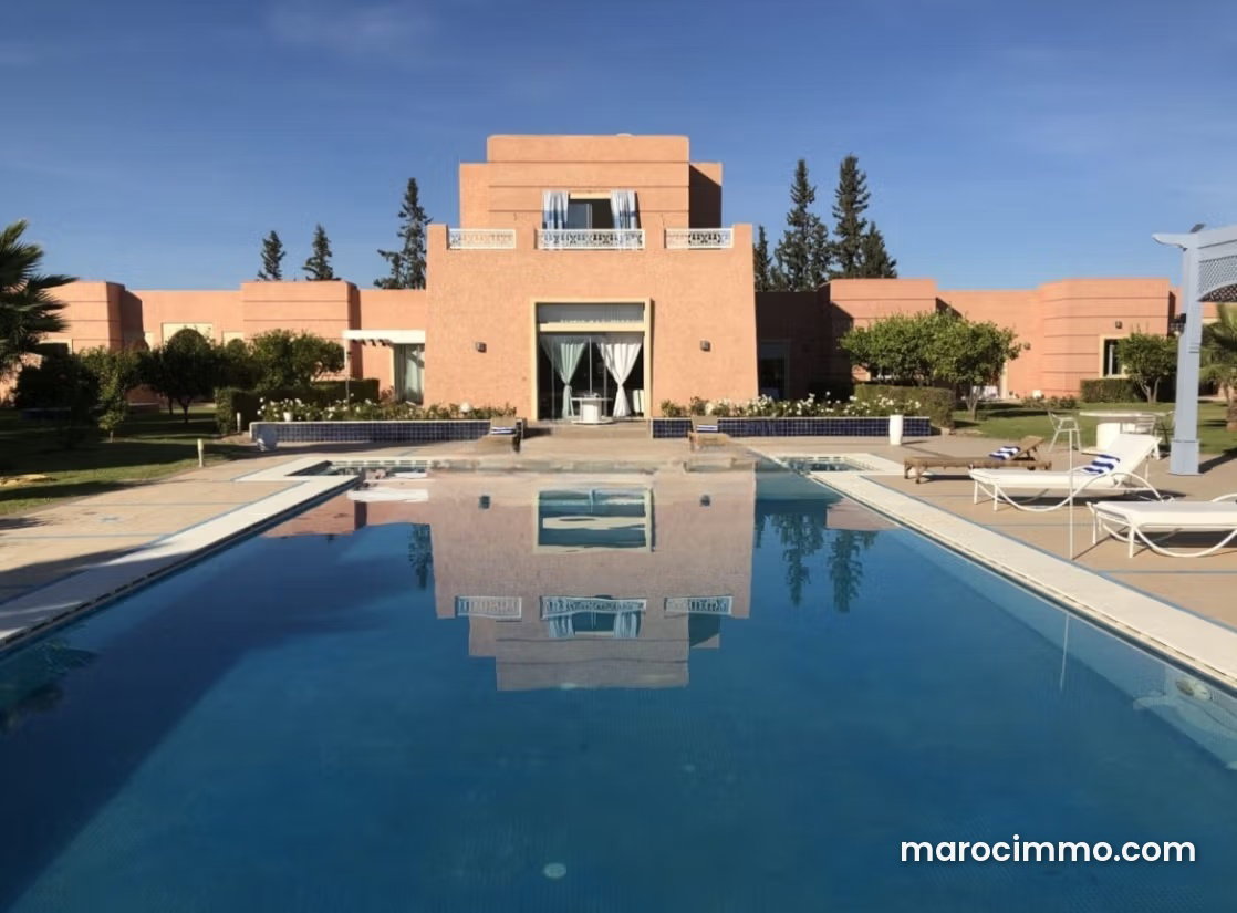 560 m² Villa on 1 Hectare, Sidi A. Ghiat Road, Marrakech — Marrakesh