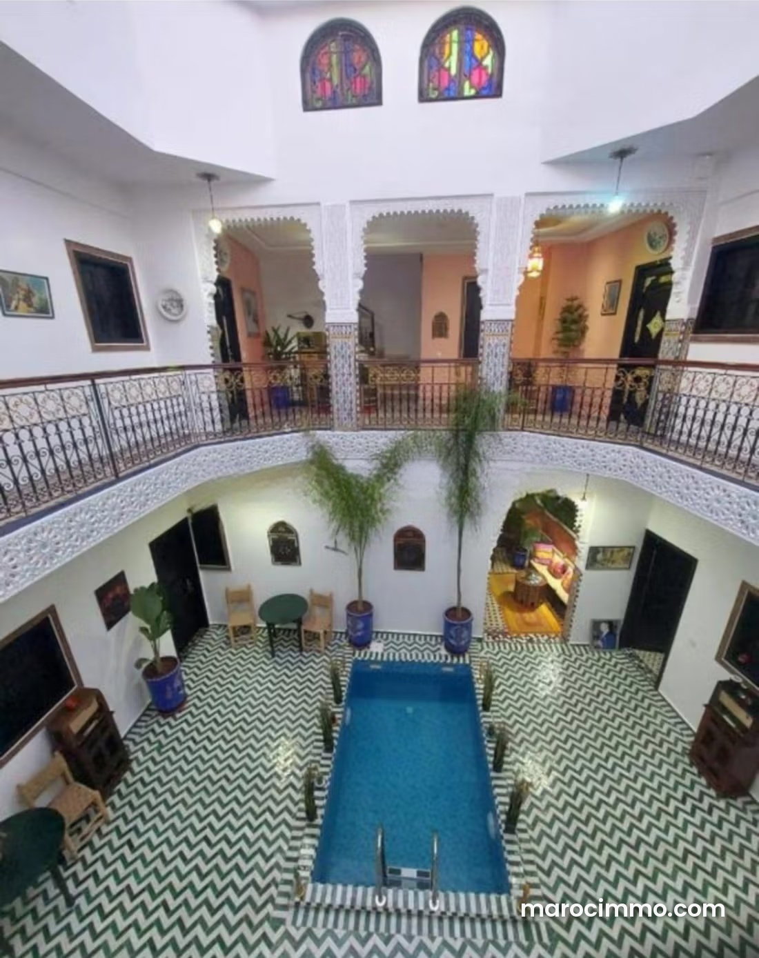 10-room riad guesthouse with pool, Mouassine, Marrakech — Marrakesh