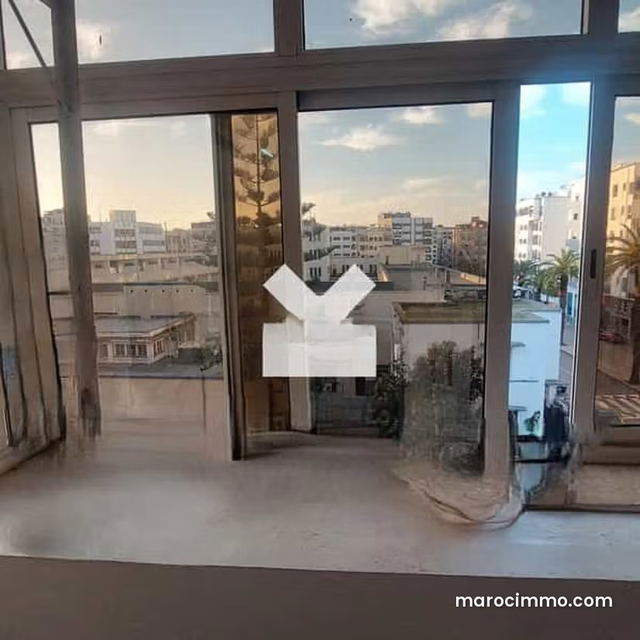 Appartement à Vendre de 145.0 m² à Casablanca, Belvedere Roches Noires — Casablanca