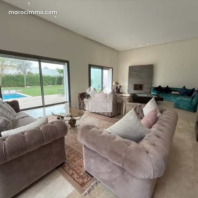 Villa à Vendre de 1099.0 m² à Bouskoura, Bouskoura — 2