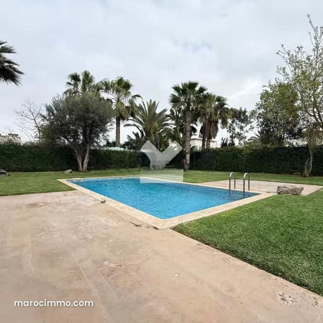 Villa à Vendre de 1099.0 m² à Bouskoura, Bouskoura — Bouskoura