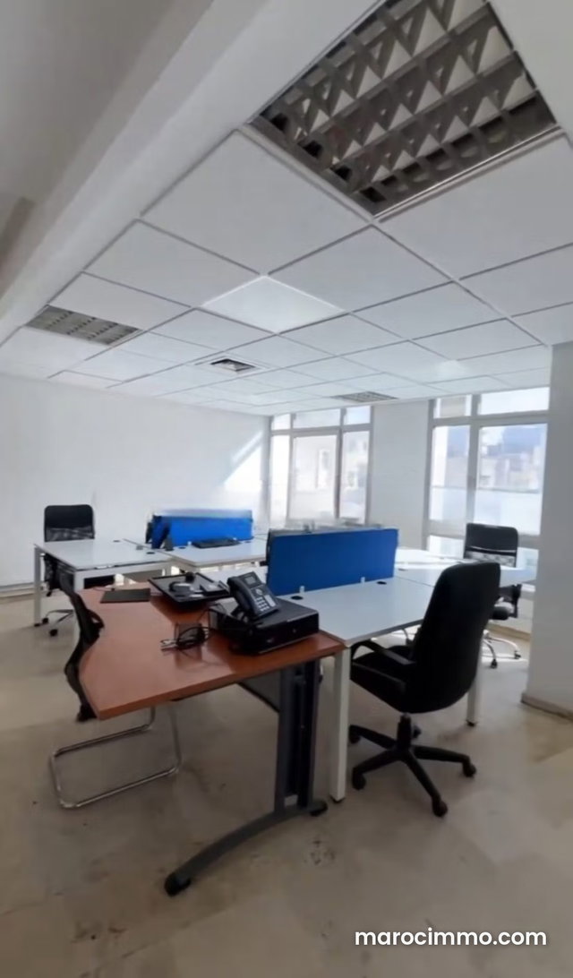 Bureau de 240 m² à Casablanca — 5