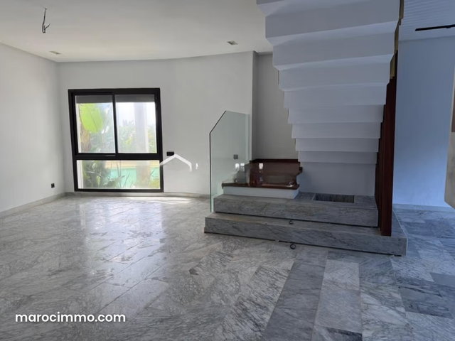 Maison de 221 m² à Dar Bouazza — 2