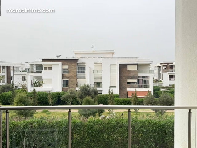 À vendre un appartement à prestigia ville verte bouskoura — 2
