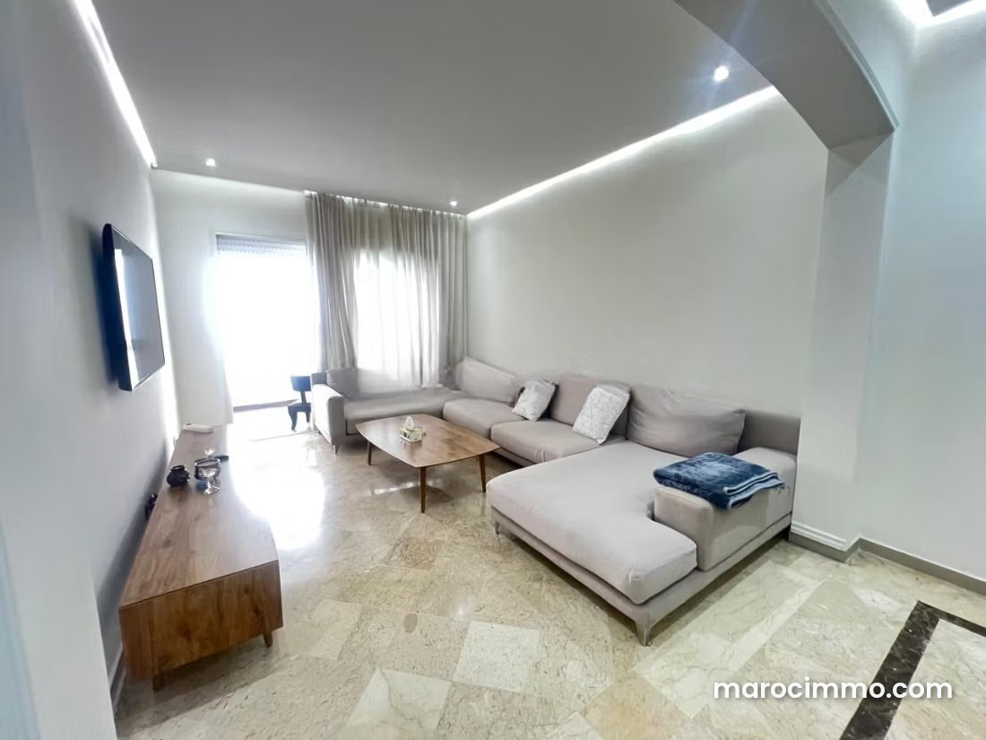 Furnished 140 sqm apartment with terrace in Maarif, Casablanca — Casablanca