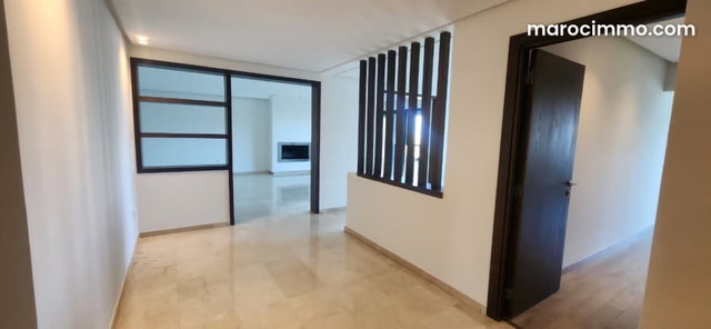 Superbe appartement comme neuf vue sur mer à louer — 3