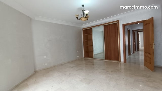 Luxurious Apartment for Rent in RACINE — 2
