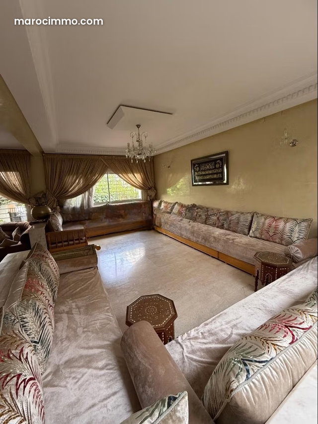 Villa à vendre sur guich oudaya dans Une résidence fermée — 5