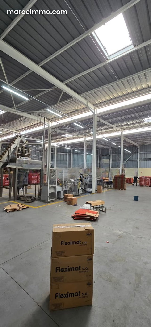 Unité industrielle de 3.400 m2 de surface utile au sein du parc industriel Sapino a la vente — 5