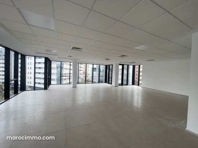 Office for rent in city center — Kenitra