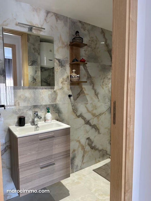A vendre Studio récent 44m2 Maarif extension — 3