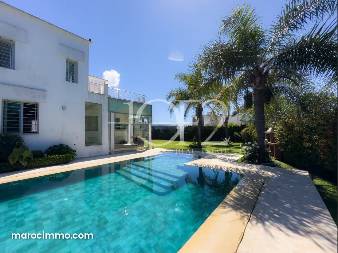 Villa 900 m² avec piscine et jardin, Californie, Tanger — Tanger