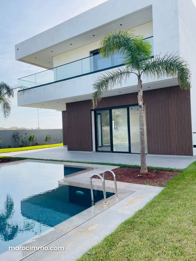 Villa 1225m A Ville Vert Bouskoura — Bouskoura