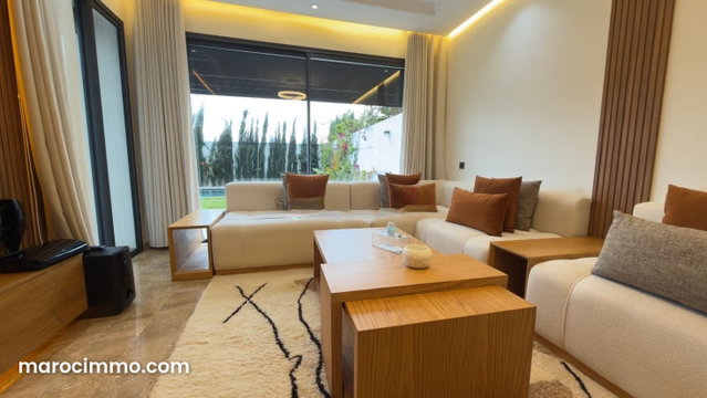 Exceptional Apartment with Private Garden and Pool Unobstructed View — 5