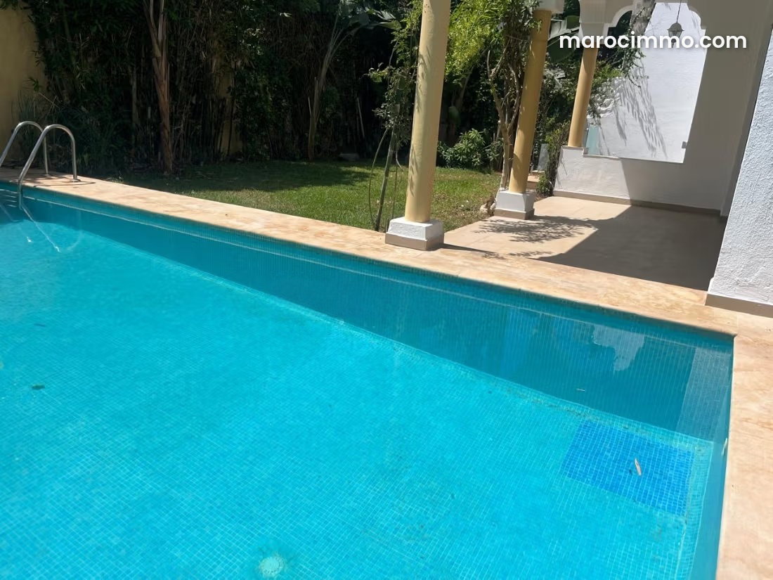 500 m² Sea-View Villa for Rent in Aïn Diab, Casablanca — Casablanca