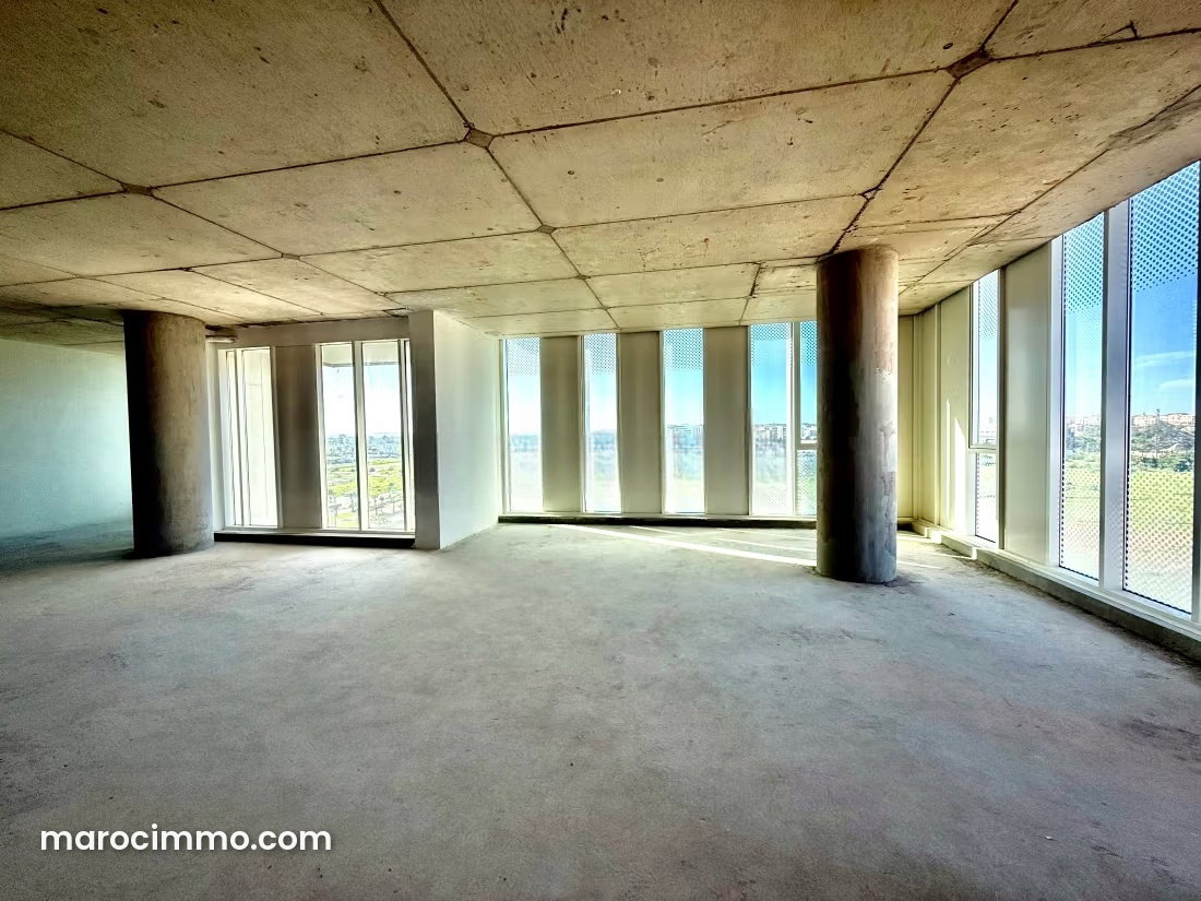 Bureau 160 m² Casablanca Finance City, vue dégagée et standing — Casablanca