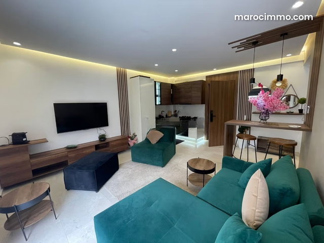 Joli studio meublé quartier les hôpitaux — 2