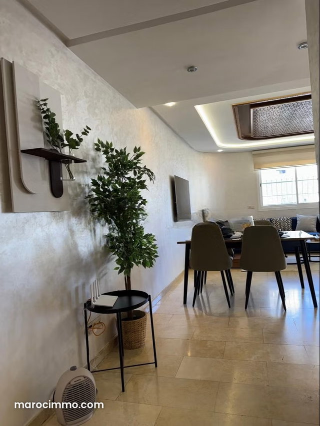 Magnifique appartement avec terrasse a louer — 4