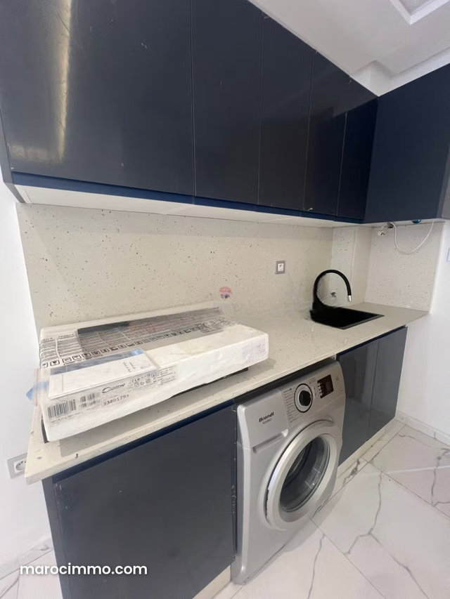 Location Appartement à quartier des hôpitaux — 4