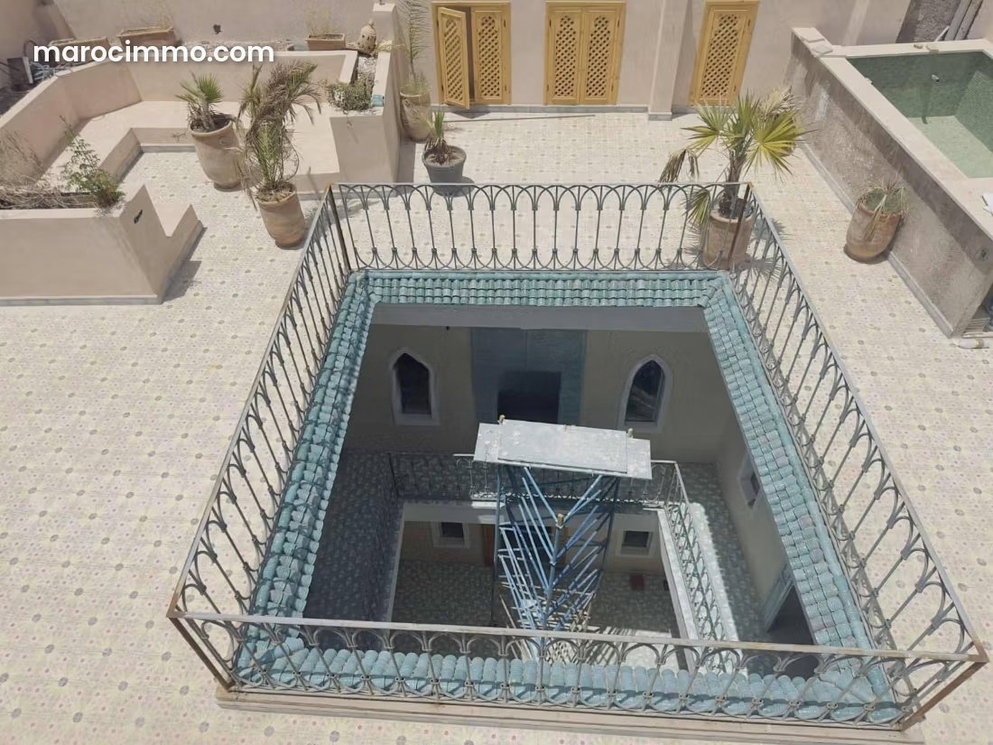 7-Bedroom Riad with Pool, Marrakech Medina, Kennaria — Marrakesh