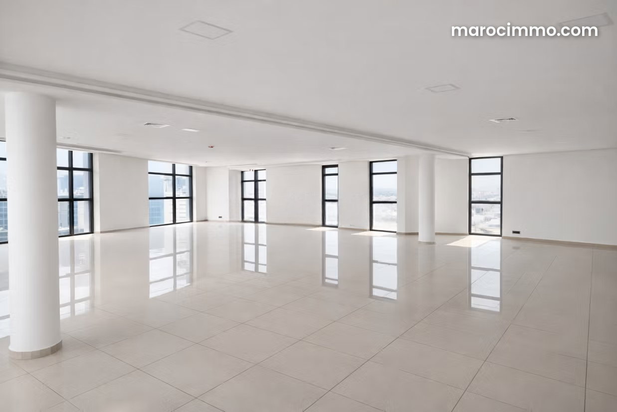 114 m² Office in Palmier, Casablanca, with Parking and Services — Casablanca