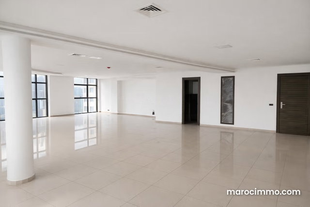 À louer bureau 84m² bd Abdelmoumen — 2