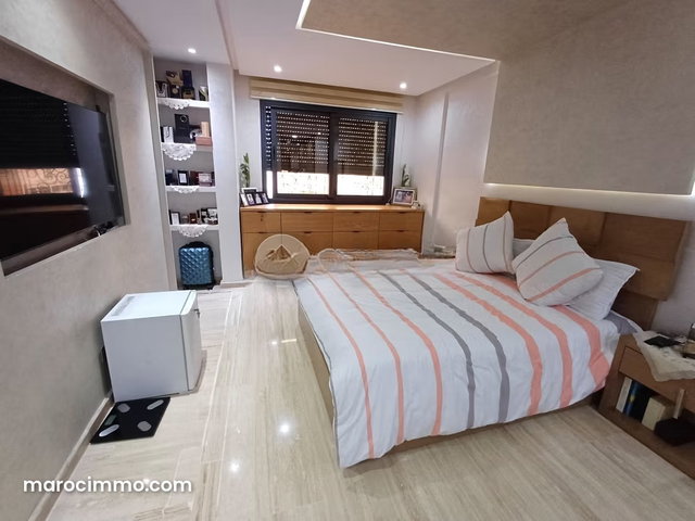 Appartement à vendre 200 m², 4 chambres La Gironde Casablanca — 2