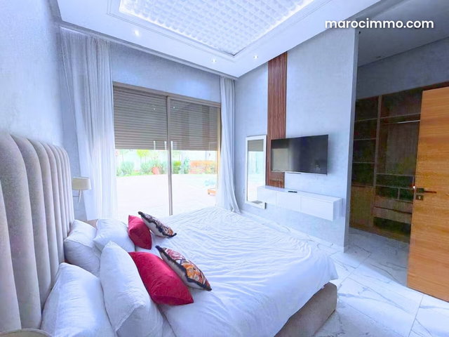 Vente, Villa 4 Suites Meublée, Piscine, Rte casa — 5