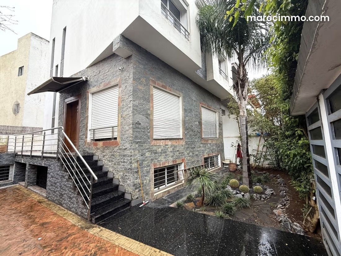 193 m² Villa with Garden, Hermitage, Casablanca for Sale — Casablanca