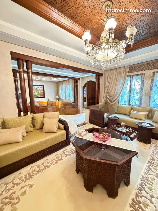 Villa à vendre à Jbel Kbir — 4