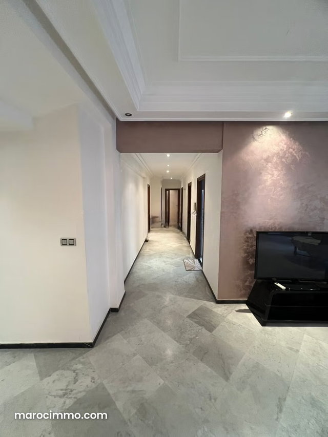 A Louer magnifique meublé 178m² 3 chambres 2 Mars — 5
