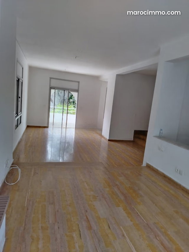 Triplex a la location vide a anfa 28000dh — 2