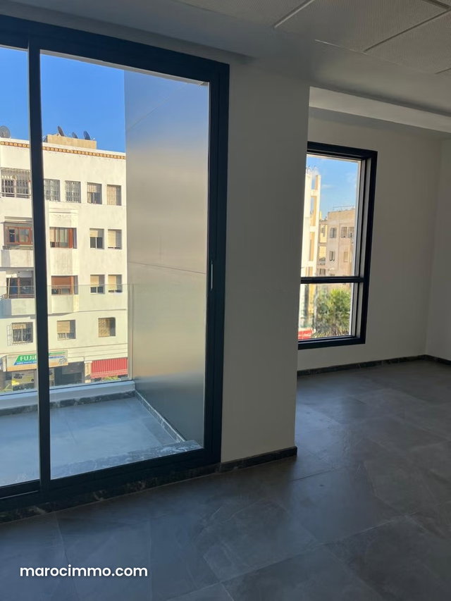 Plateau bureau neuf de 74m2 à la location Sidi Maarouf — 4