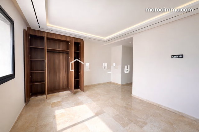 Appartement de 100 m² à Casablanca — 4