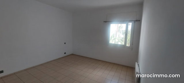 Beautiful apartment for rent in Haut Agdal. 3 beautiful bedrooms. Terrace and elevator — 5