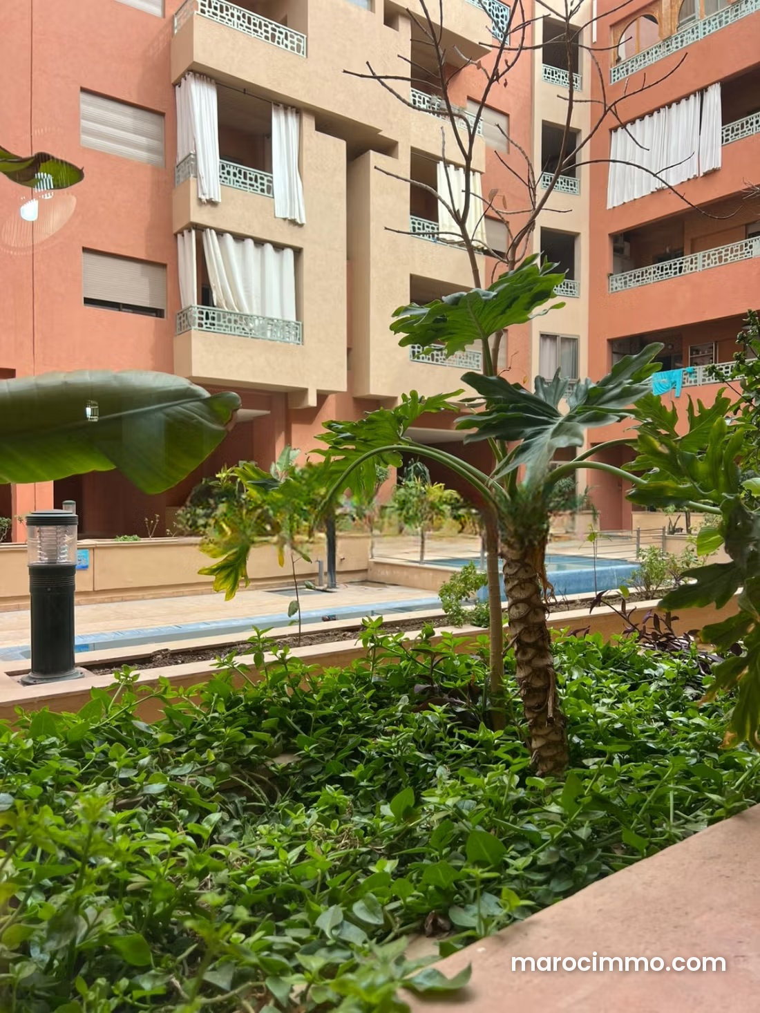 شقة مفروشة جاهزة للبيع بطريق آسفي في مراكش — مراكش