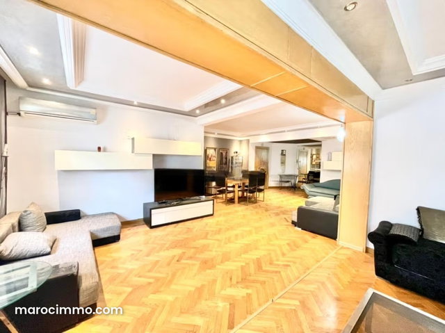 Magnificent 2 Bedroom Furnished Apartment Gauthier — 2