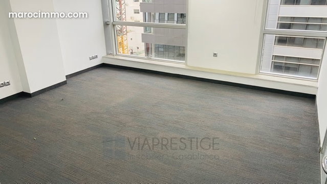 Professional Office Space in a Modern Building — 3
