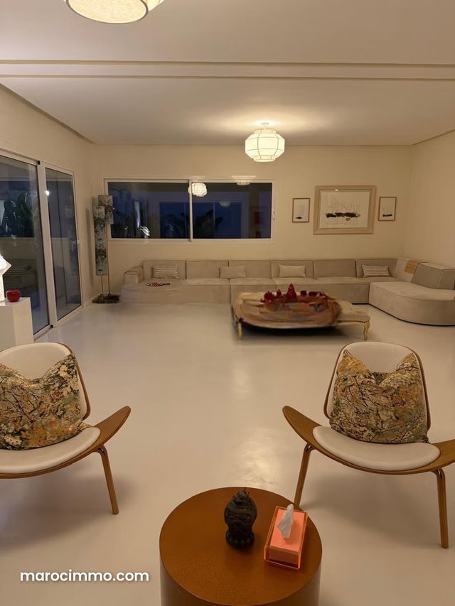 Magnifique villa à louer à El menzeh vide/ meublée — 4
