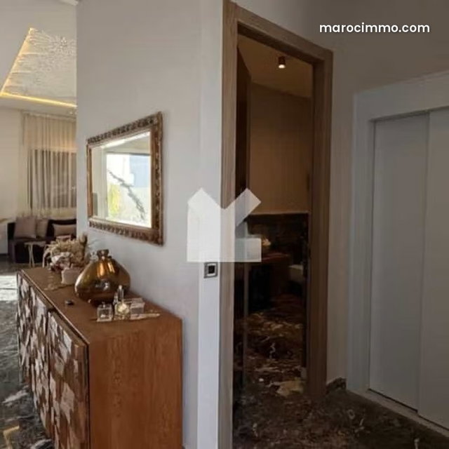 Villa à Vendre de 251.0 m² à Bouskoura, Bouskoura — 4
