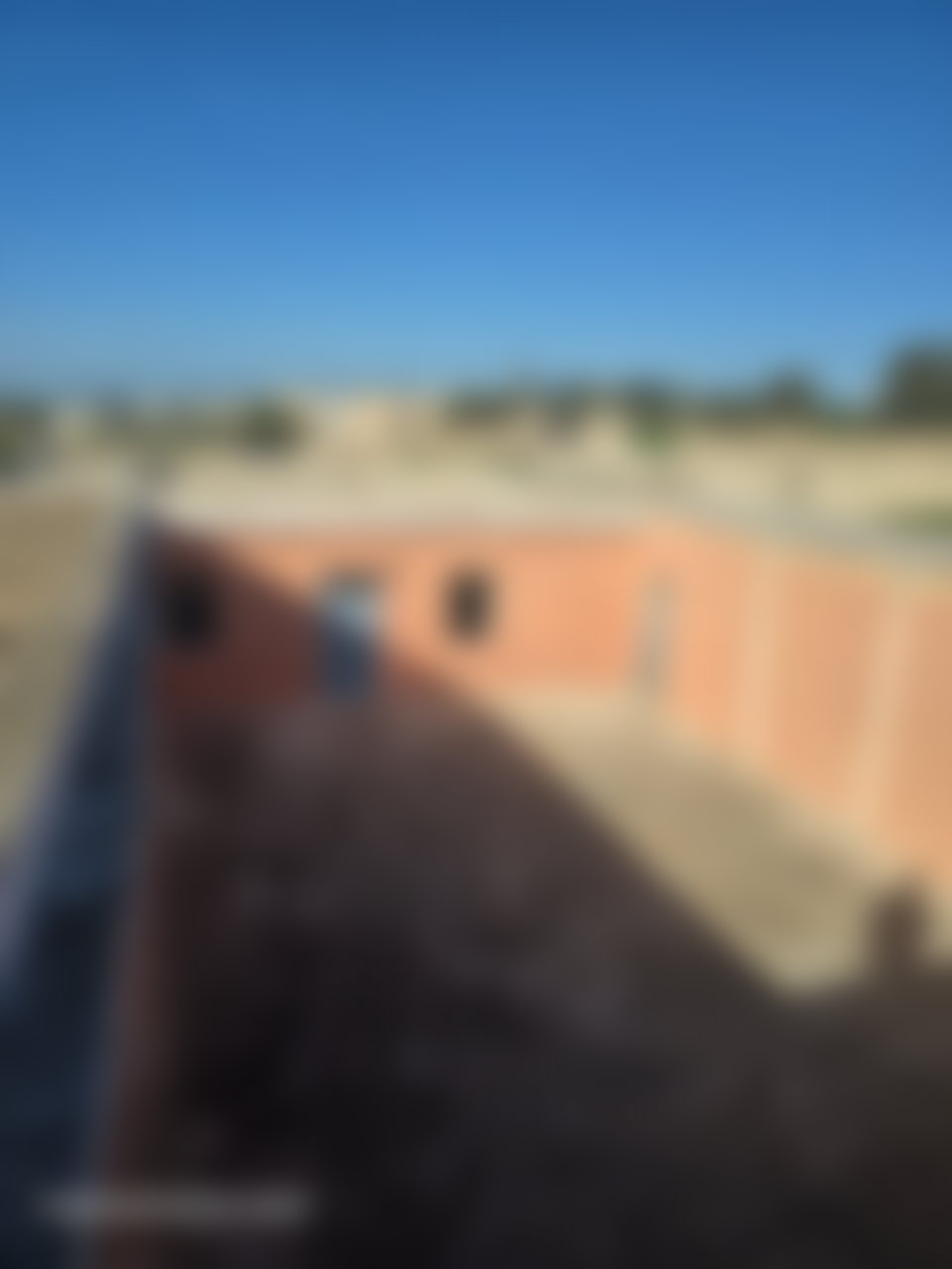 منزل مع أرض فسيحة للبيع بحي غزوة في الصويرة