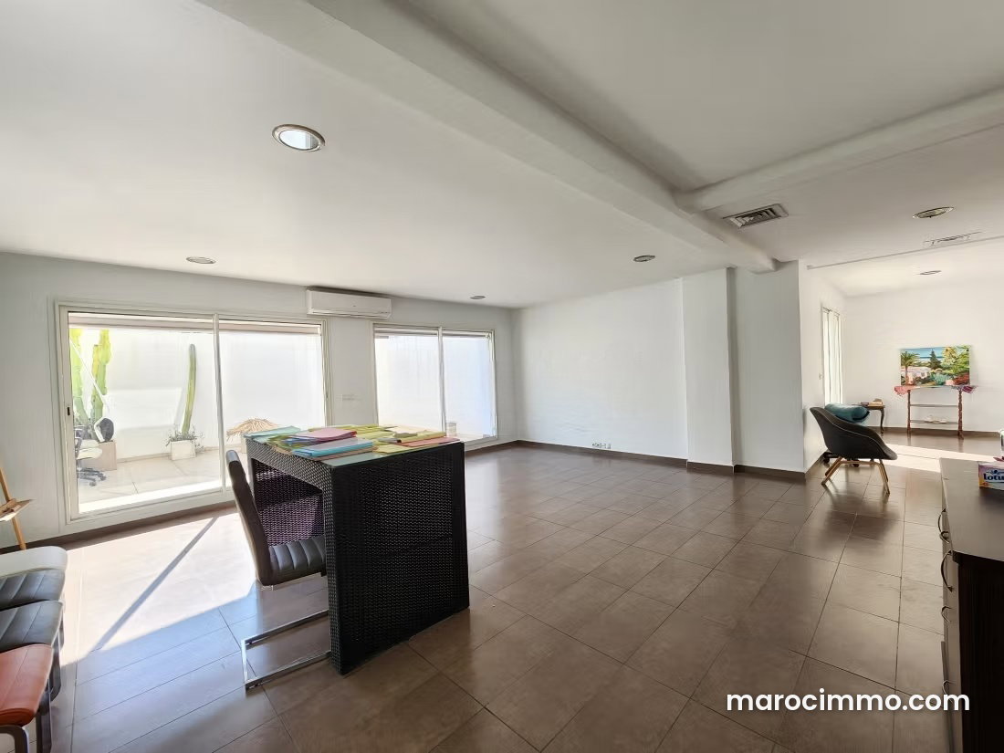90 m² Office with Terrace for Sale in Maarif, Casablanca — Casablanca