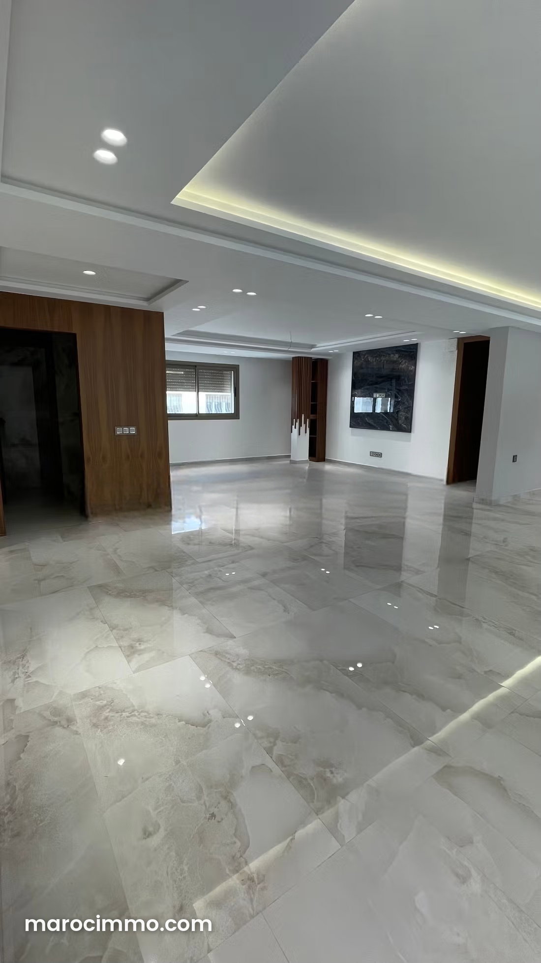 Spacious Apartment with Terrace for Rent in Riviera, Casablanca — Casablanca
